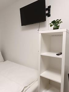 Compact Studio