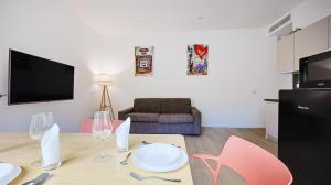 EUR Suites by Rentbeat