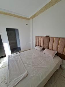 Omaima villa