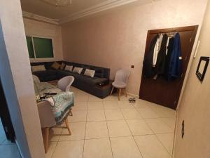 Belle appartement à Tanger gzenaia meuble avec parking privé dans un complexe sécurisé