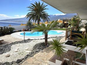 Apartment in Radazul by the sea