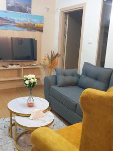 Moon Valley 3D3 Specious for long & short stay!