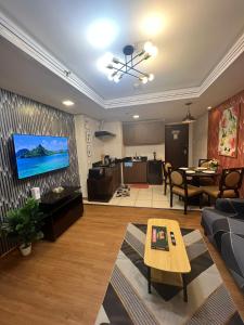 1BR Hotel Vibes Rockwell View