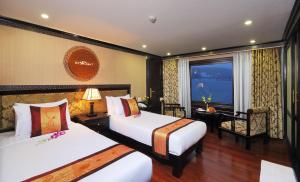 Halong Star Night Cruise