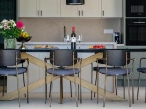 Lux Villa Mariva - Five bedroom Villa with pool