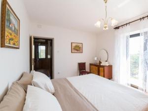 Comfort Villa Roza in Umag - 5 Bedroom With Pool