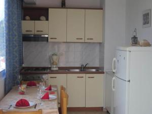 One-Bedroom Apartment with Terace with Sea View