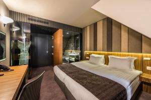 All Seasons Residence Design Hotel - Free parking
