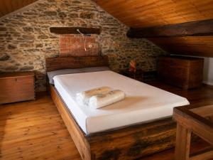 4-Person Mountain Lodge near Lake Maggiore