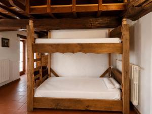 4-Person Mountain Lodge near Lake Maggiore