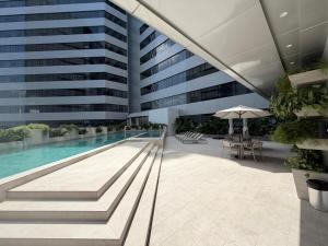 Lujoso departamento Millenium con piscina MILL-703