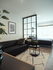 Modern 1BR Walk to Bang Na BTS
