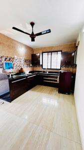 Luxury Apartment Near Ravinagar Square