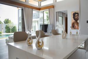 Luxury Botanica Foresta 4br with Pool
