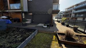 Bagry Lake Grand Terrace AC & Free Parking