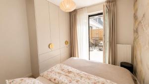 Golden Blossom by Galeria Kazimierz Terrace & AC