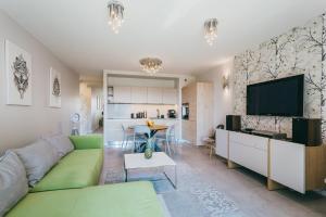 Eight Lux View in Old Town and Free Parking
