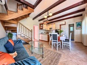 Villa Renata - FourBedroom Beachfront Villa with Pool and 3000m2 property