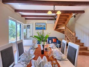 Villa Renata - FourBedroom Beachfront Villa with Pool and 3000m2 property