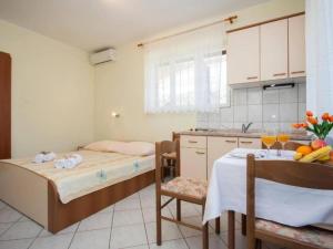 Guest House Stay & Smile Dolac Primo ten - Studio with Terrace and Garden View