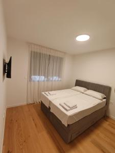 GT4 Apartment Ruby