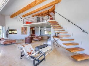Exceptionnelle villa darchitecte, piscine, vue mer