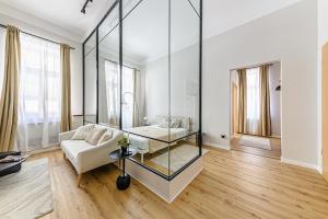 The Noble Suite at Gozsdu Courtyard - 2BR - Pool