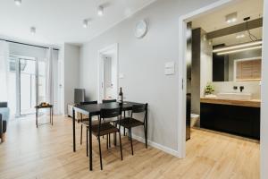 Domus Aurea — Garden, Balcony & Free Parking