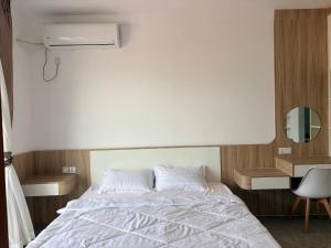 Riverside Homestay
