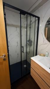 Quarto com 2 camas no centro de Viseu