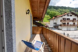 The Ski Stop Apartment & Free Park