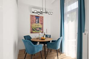 Chic 2BR Loft Steps from Great Synagogue Budapest
