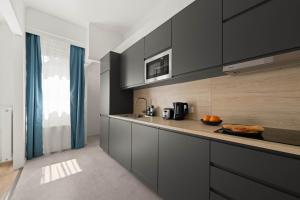 Chic 2BR Loft Steps from Great Synagogue Budapest