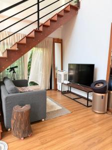 Alit House