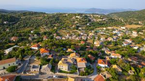 Dervisia Stonehouse 4