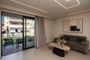 Moya Signature Experience
