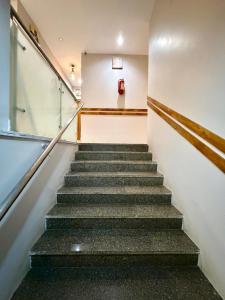 Classy Comfort Hotel Malad East