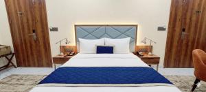 Hotel Aroha Stayz At Sector 44 Noida