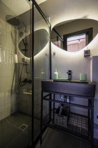 Mercan Apartments Balat - Ruby Bay Room