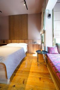 Mercan Apartments Balat - Ruby Bay Room