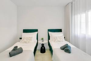Modern Sea View Apt with Splash Pool in Calahonda