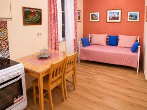 Ismini Old Town apartment
