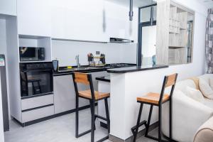 Luxurious Urban 2 bedroom with gym & pool
