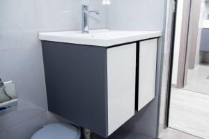 Luxurious Urban 2 bedroom with gym & pool