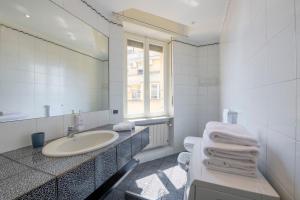 Urban Five Milano - Bright 6th floor aprt -10 min to Duomo