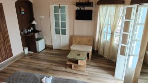 Shiva Ganges View Guest House
