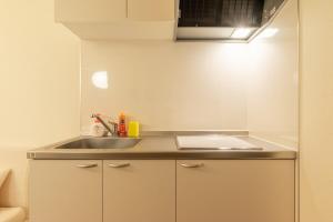 Station 2min walk 2Doublebed 1Sofabed Max 5person Direct USJ 5min Namba 8min