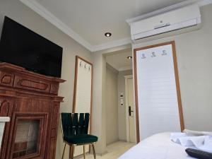 Theodora Pension Old Town