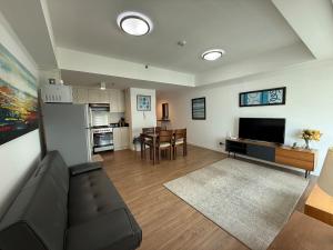 Elegant 1BR Unit in Abreeza Place T1