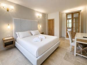 Bolgheri24 - Deluxe Rooms with Swimming Pool